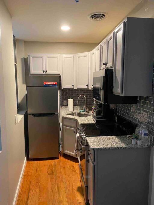 Downtown Albany 1 Bed + Workstation @ Maiden Lane Apartment Exterior photo